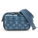 Louis Vuitton Men's Alpha Wearable Wallet