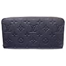 Louis Vuitton Zippy Wallet M62121