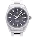OMEGA Seamaster Aqua Terra Quartz Wristwatch - Omega
