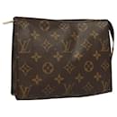 LOUIS VUITTON Monogram Poche Toilette 19 Pouch M47544 LV Auth 128418 - Louis Vuitton