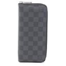 Louis Vuitton Zippy Wallet Vertical Round Long