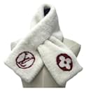 Louis Vuitton Monogram Flower Echarpe Shirring Darling Stole