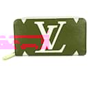 Louis Vuitton Monogram Giant Zippy Wallet