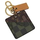 LOUIS VUITTON Damier Giant NIGO Collaboration Porte Cles MP2713 LV Auth 138913 - Louis Vuitton