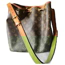 Noe Monogram Bag - Louis Vuitton