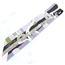 Foulard en soie Fantaisie d'Etriers d'Hermès