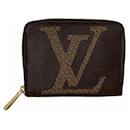 Louis Vuitton Monogram Giant Zippy Coin Purse
