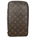 Louis Vuitton Monogram Pochette Escapade Clutch