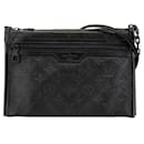 Louis Vuitton Flat Messenger Monogram 2way shoulder bag