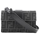 Sac à bandoulière Fendi Marsupio Baguette en toile nylon et cuir