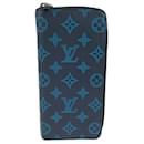 Louis Vuitton Zippy Wallet Vertical Monogram Calfskin Long Wallet