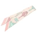 Foulard en soie MERVEILLEUSES LANTERNES d'Hermès