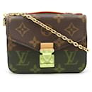 Bolsa de Ombro Micro Metis em Monograma Louis Vuitton