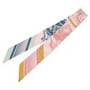 Écharpe en soie EX-LIBRIS d'Hermès