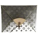Louis Vuitton Porte-documents Visionaire Monogram Canvas