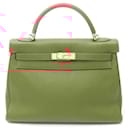 Bolsa Hermès Kelly 32 em couro Togo vermelho