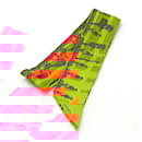 Écharpe Twilly en soie 100% Hermès limitée