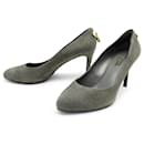 LOUIS VUITTON OH REALLY CADENAS 38 SUEDE HEELS - Louis Vuitton