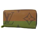 Louis Vuitton Monogram Giant Reverse Zippy Wallet