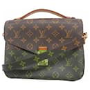 Bolsa Pochette Metis MM Monograma Louis Vuitton
