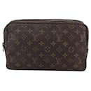 Trousse Toilette Monogram Canvas 28 Louis Vuitton