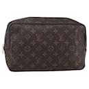 Trousse Toilette Monogram Canvas 28 Louis Vuitton