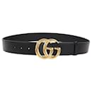 Cinto largo de couro preto GG Marmont da Gucci