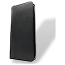 Louis Vuitton Taiga Zippy Wallet