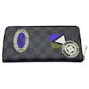 Louis Vuitton Zippy Wallet Vertical in Damier Graphite