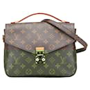 Bolsa Pochette Metis MM Monograma Louis Vuitton