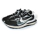 Sacai x Nike Vaporwaffle black and white trainers - Autre Marque