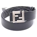 Cinto de PVC de couro Fendi FF Square