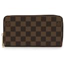 Louis Vuitton Damier Zippy Wallet