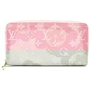 Louis Vuitton Patent Leather Zippy Wallet