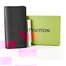 Louis Vuitton Taiga Portefeuille Brazza Bifold Wallet