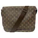 Louis Vuitton Beaubourg MM Monogram Shoulder Bag