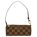 Pochete Papillon Monogram em Lona Mini Louis Vuitton