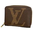 Louis Vuitton Monogram Giant Zippy Coin Purse