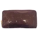 Louis Vuitton Vernis Zippy Wallet