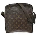 Louis Vuitton Trotteur Beaubourg Handbag Monogram Canvas