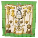 Écharpe HERMES Carre 90 Soie "Frontaux et cocardes" Verte Auth BA7842 - Hermès