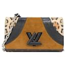 Louis Vuitton Portefeuille Twist Chain Wallet