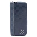 Louis Vuitton Damier Leather Zippy Wallet