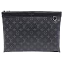 Louis Vuitton Discovery Clutch Bag