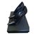 Yves Saint Laurent Pompe Teddy en cuir brillant Noir  ref.104246