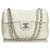 Sac à rabat blanc classique Jumbo Caviar Chanel Cuir  ref.126488