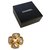 Chanel Alfinetes e broches Dourado Banhado a ouro  ref.171299