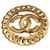 Vintage Chanel Broschüre, gefüttert «C» in Goldmetall. Golden Vergoldet  ref.183175