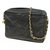 CHANEL bolsa de ombro com corrente tripla de coco vintage Womens bolsa preta x ouro Preto Dourado  ref.210038