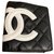 Chanel carteiras Preto Branco Couro  ref.261671